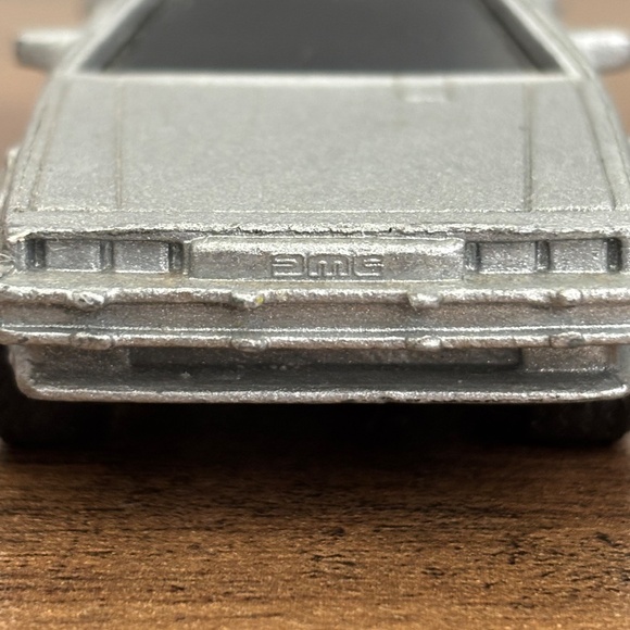BACK TO THE FUTURE DeLorean Time Machine Car Metal Diecast Silver 4" - Picture 6 of 11